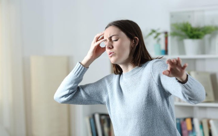 Cần làm gì khi bị tụt huyết áp?