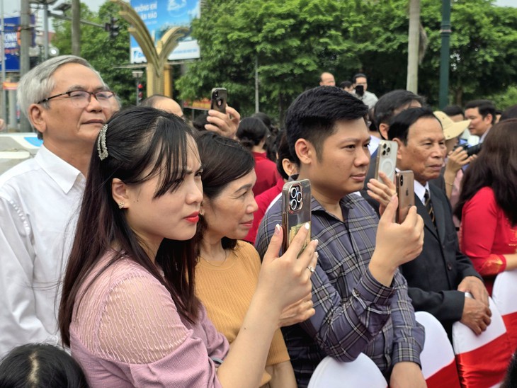 Khánh thành tượng V.I.Lê-nin tại thành phố Vinh- Ảnh 11.