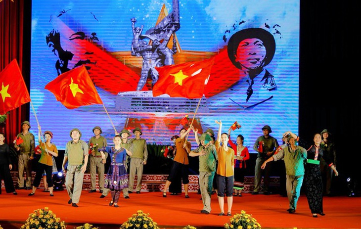 Chiến thắng Điện Biên Phủ tiếp thêm sức mạnh to lớn, niềm tin vững chắc để xây dựng, bảo vệ Tổ quốc- Ảnh 4. Chiến thắng Điện Biên Phủ tiếp thêm sức mạnh to lớn, niềm tin vững chắc để xây dựng, bảo vệ Tổ quốc- Ảnh 4.