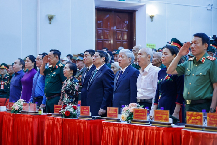 Chiến thắng Điện Biên Phủ tiếp thêm sức mạnh to lớn, niềm tin vững chắc để xây dựng, bảo vệ Tổ quốc- Ảnh 1. Chiến thắng Điện Biên Phủ tiếp thêm sức mạnh to lớn, niềm tin vững chắc để xây dựng, bảo vệ Tổ quốc- Ảnh 1.