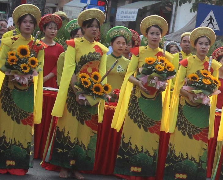 Trang trọng lễ dâng hương Giỗ Tổ Hùng Vương ở Khánh Hòa- Ảnh 1. Trang trọng lễ dâng hương Giỗ Tổ Hùng Vương ở Khánh Hòa- Ảnh 1.