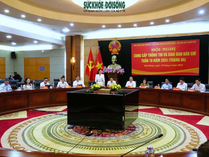 1000 nghệ sỹ sẽ hội tụ tại Lễ hội Hoa phượng đỏ 'Hải Phòng - Bừng sáng miền di sản'- Ảnh 1. 1000 nghệ sỹ sẽ hội tụ tại Lễ hội Hoa phượng đỏ 'Hải Phòng - Bừng sáng miền di sản'- Ảnh 1.