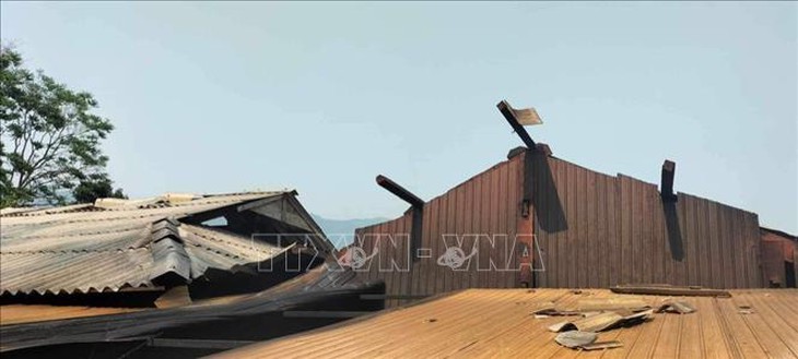 Cao Bằng: Dông, lốc kèm mưa đá làm tốc mái trên 570 nhà dân