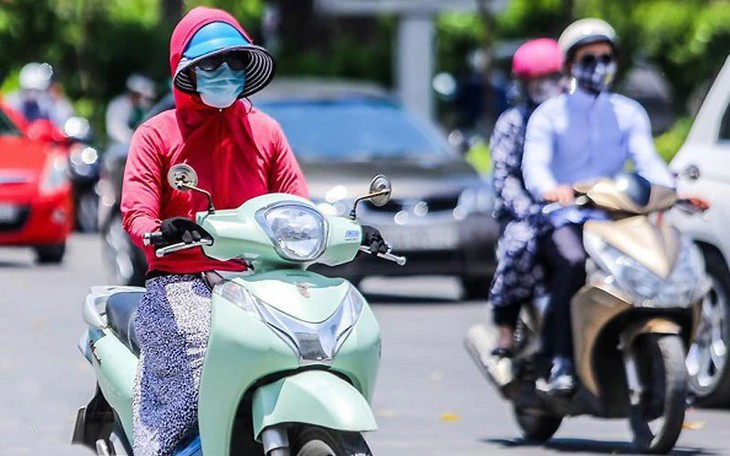 Nắng nóng khắc nghiệt, nhiều nơi vượt 40 độ C