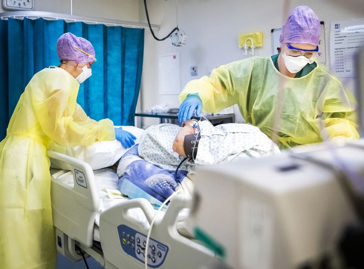 Bệnh nhân mắc COVID-19 trong thời gian kỷ lục 613 ngày- Ảnh 1.