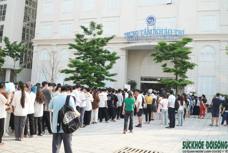 Kỳ thi riêng vào đại học: Tạo cơ hội hay thêm áp lực?- Ảnh 1.