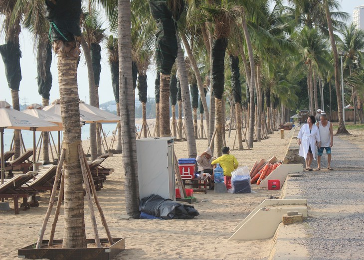 Sau tháo dỡ công trình chắn biển, bờ biển Nha Trang hiện ra sao?- Ảnh 7. Sau tháo dỡ công trình chắn biển, bờ biển Nha Trang hiện ra sao?- Ảnh 7.
