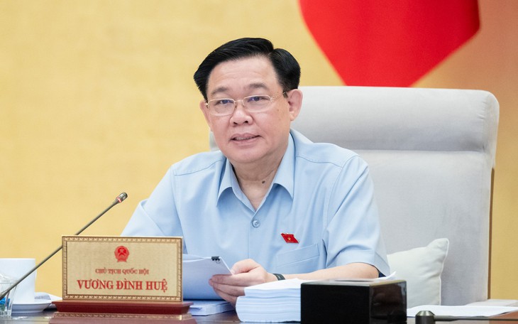 Chủ tịch Quốc hội Vương Đình Huệ: Cần giải quyết những vướng mắc khi xây dựng Luật QHĐT&NT