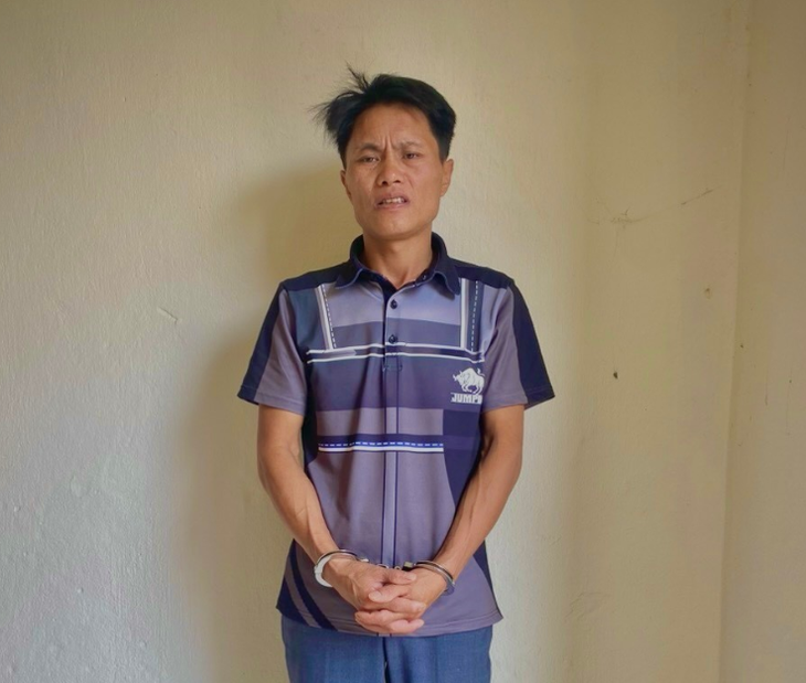 Cầm dao đến UBND huyện yêu cầu giải quyết tin đồn vợ ngoại tình- Ảnh 1. Cầm dao đến UBND huyện yêu cầu giải quyết tin đồn vợ ngoại tình- Ảnh 1.