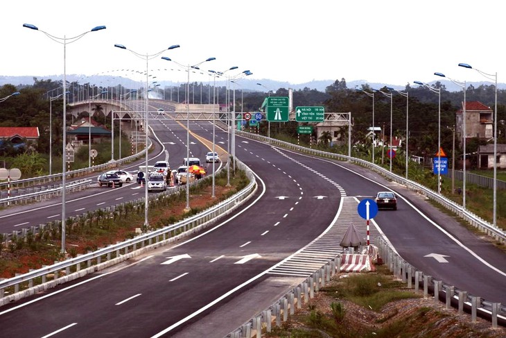 Cục CSGT khuyến cáo di chuyển dịp lễ kỷ niệm 70 năm chiến thắng Điện Biên Phủ?- Ảnh 2.