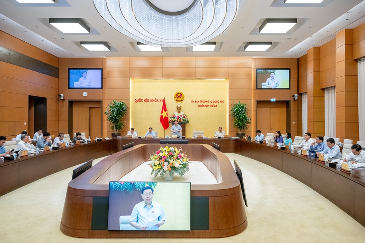 Chủ tịch Quốc hội: Phiên họp thứ 32 của UBTVQH hoàn thành tất cả các nội dung- Ảnh 1. Chủ tịch Quốc hội: Phiên họp thứ 32 của UBTVQH hoàn thành tất cả các nội dung- Ảnh 1.
