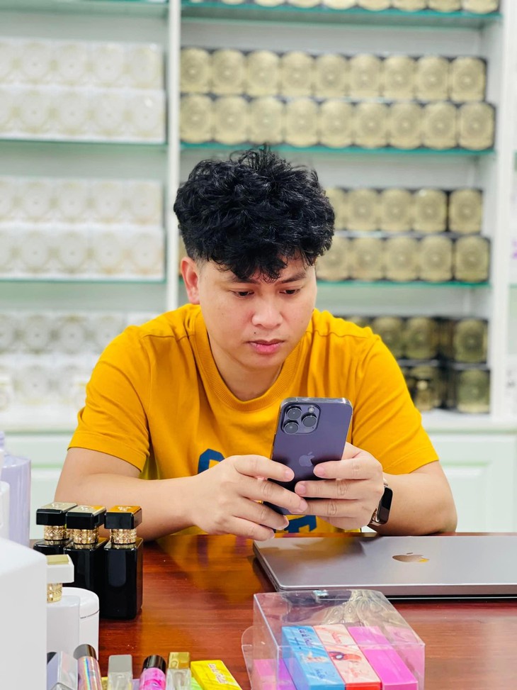 CEO Lê Trần Hùng chia sẻ: "Phụ nữ Việt xứng đáng nhận được những điều tốt đẹp nhất"- Ảnh 2. CEO Lê Trần Hùng chia sẻ: "Phụ nữ Việt xứng đáng nhận được những điều tốt đẹp nhất"- Ảnh 2.