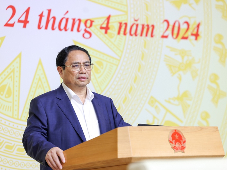 Thủ tướng: Chuyển đổi số là nhiệm vụ trọng tâm, giảm thủ tục hành chính, phiền hà sách nhiễu- Ảnh 1. Thủ tướng: Chuyển đổi số là nhiệm vụ trọng tâm, giảm thủ tục hành chính, phiền hà sách nhiễu- Ảnh 1.