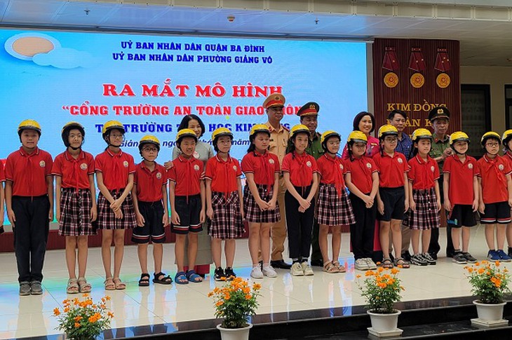 Triển khai mô hình 'Cổng trường an toàn giao thông' tại Hà Nội - Ảnh 4.