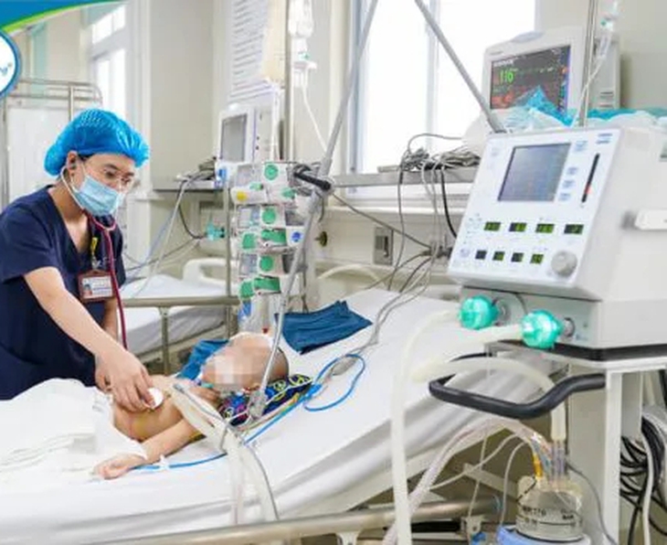 Tự uống thuốc nam chữa bệnh động kinh, bé 3 tuổi nhập viện nguy kịch do ngộ độc chì- Ảnh 1. Tự uống thuốc nam chữa bệnh động kinh, bé 3 tuổi nhập viện nguy kịch do ngộ độc chì- Ảnh 1.