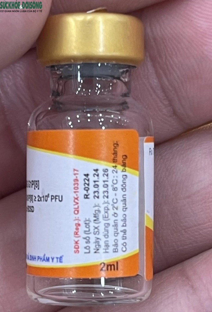Bé 2 tháng tuổi sốc phản vệ sau tiêm vaccine: Đã cai được máy thở- Ảnh 1.