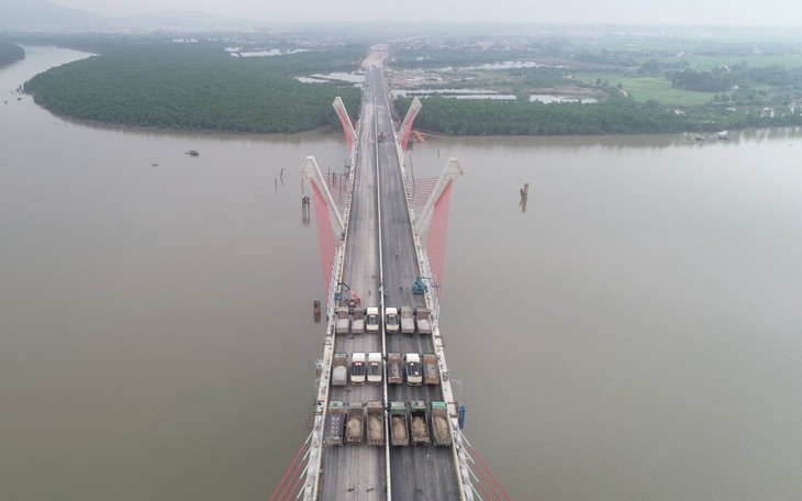 Cầu Bến Rừng nối Hải Phòng và Quảng Ninh chuẩn bị thông xe