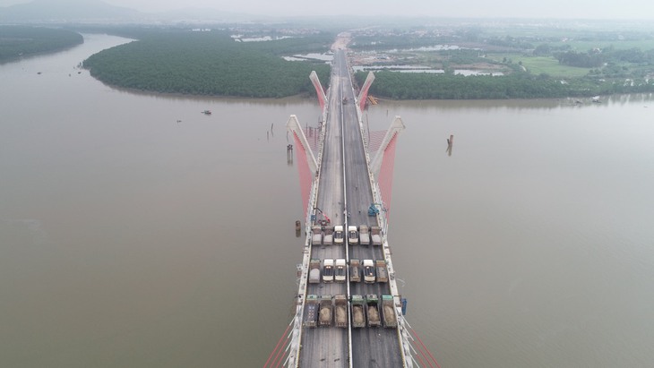 Cầu Bến Rừng nối Hải Phòng và Quảng Ninh chuẩn bị thông xe- Ảnh 3. Cầu Bến Rừng nối Hải Phòng và Quảng Ninh chuẩn bị thông xe- Ảnh 3.