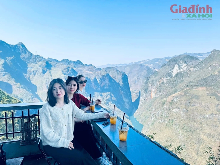 Nghỉ lễ dài ngày, người Hà Nội đi du lịch Hà Giang, Tuyên Quang, chi phí chỉ hơn 1 triệu đồng/người- Ảnh 3. Nghỉ lễ dài ngày, người Hà Nội đi du lịch Hà Giang, Tuyên Quang, chi phí chỉ hơn 1 triệu đồng/người- Ảnh 3.