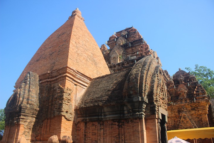 Trang trọng lễ khai hội Tháp bà Ponagar- Ảnh 10.