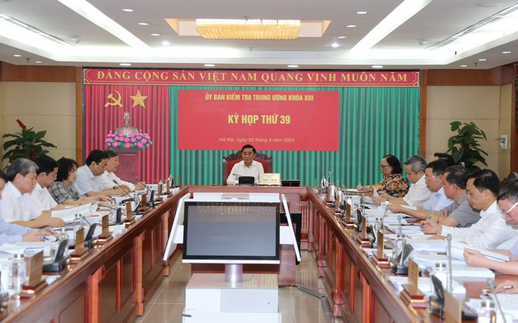 Đề nghị xem xét, thi hành kỷ luật nhiều cán bộ