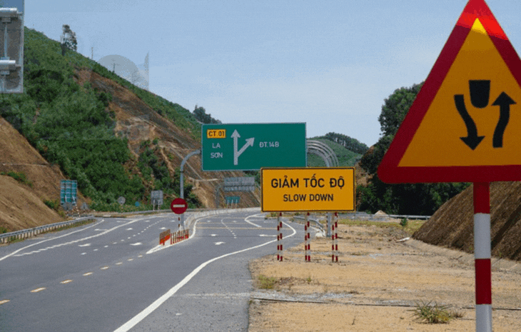 Các vị trí lắp đặt camera 'bắt' xe vượt ẩu, lấn làn trên cao tốc- Ảnh 2.