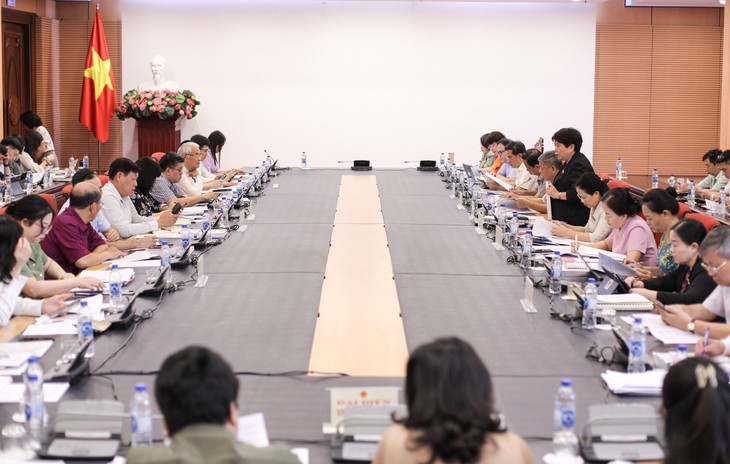 Thường trực Ủy ban Xã hội thẩm tra dự án Luật Sửa đổi, bổ sung một số điều của Luật Dược- Ảnh 1.