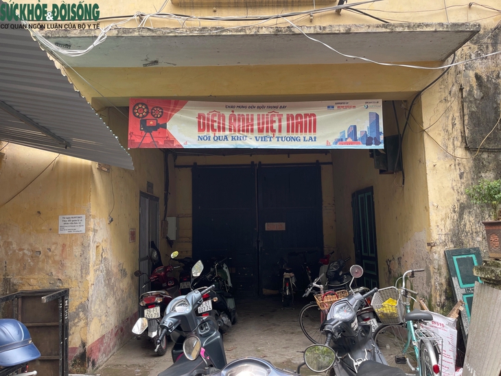 Cảnh hoang tàn bên trong trụ sở Hãng phim truyện Việt Nam- Ảnh 2. Cảnh hoang tàn bên trong trụ sở Hãng phim truyện Việt Nam- Ảnh 2.