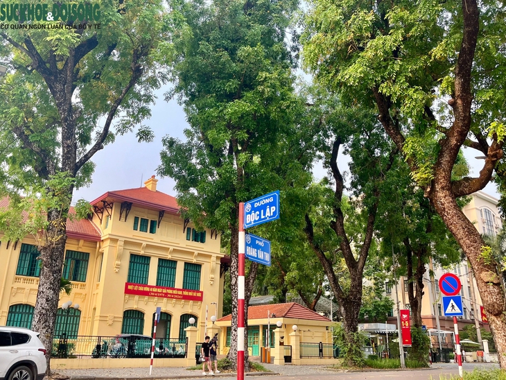 Ngắm Hà Nội bình yên trong kỳ nghỉ lễ 30/4 - 1/5- Ảnh 4.