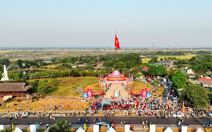Trang trọng Lễ Thượng cờ 