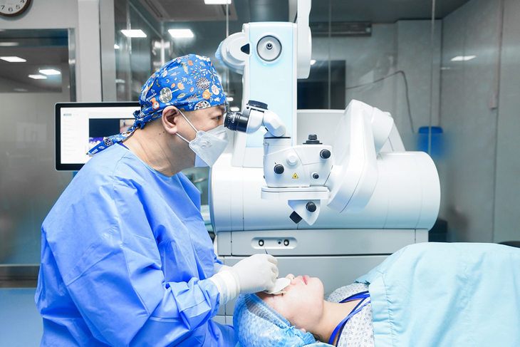 Làm thế nào để lựa chọn phương pháp phẫu thuật cận thị phù hợp?- Ảnh 2.