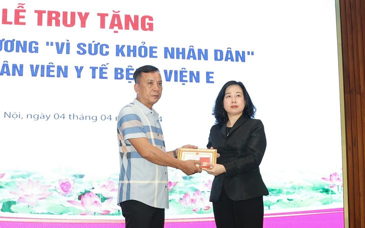 "Nghĩa cử hiến tạng của nhân viên y tế Bệnh viện E là gương điển hình lan tỏa về tấm lòng cao đẹp"