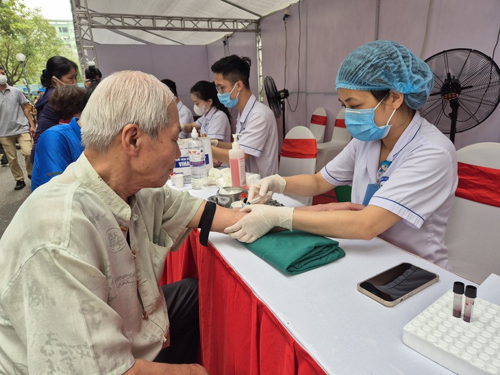 Hơn 8,7 triệu người trưởng thành ở Việt Nam mắc bệnh thận mạn- Ảnh 4.