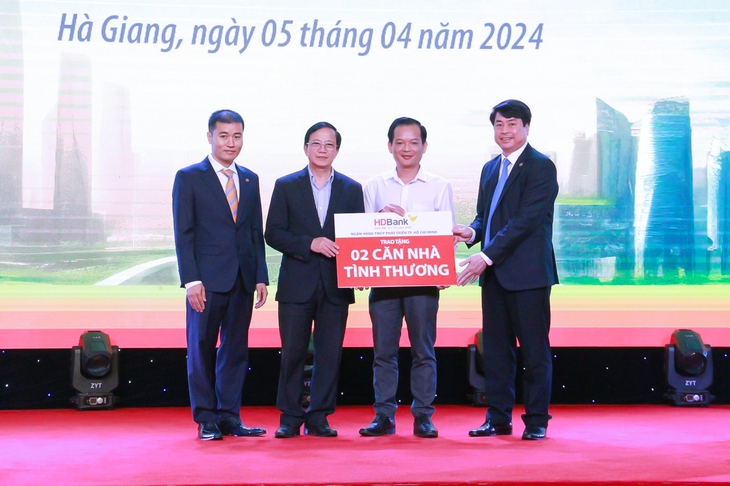 HDBank đặt Chi nhánh đầu tiên tại cửa ngõ phía Bắc của Tổ quốc- Ảnh 2. HDBank đặt Chi nhánh đầu tiên tại cửa ngõ phía Bắc của Tổ quốc- Ảnh 2.
