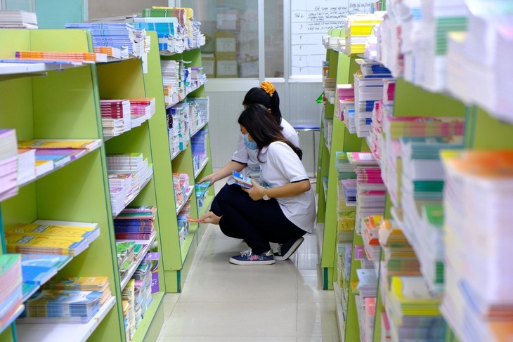 Sách giáo khoa năm học mới sẽ giảm bao nhiêu?- Ảnh 1.