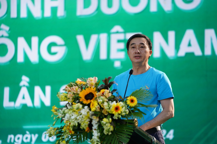 Thứ trưởng Bộ Y tế: Phong trào tập luyện lan tỏa mạnh mẽ trong cộng đồng sau mỗi chương trình Báo Sức khỏe và Đời sống phát động- Ảnh 4. Thứ trưởng Bộ Y tế: Phong trào tập luyện lan tỏa mạnh mẽ trong cộng đồng sau mỗi chương trình Báo Sức khỏe và Đời sống phát động- Ảnh 4.