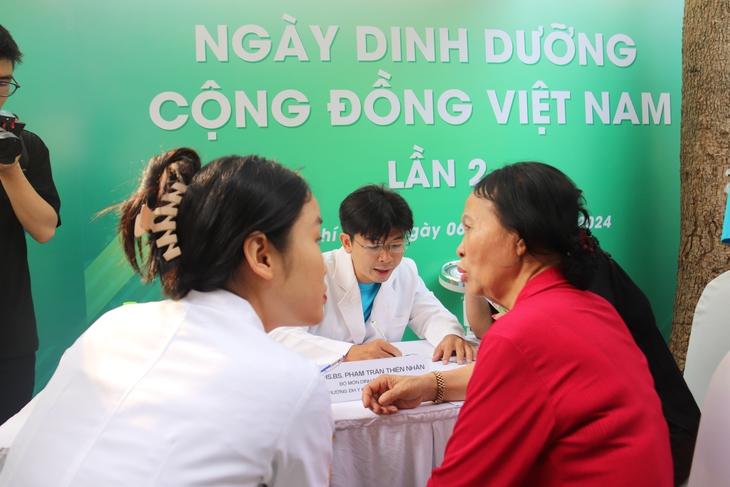 Sôi động màn đồng diễn truyền cảm hứng tại 