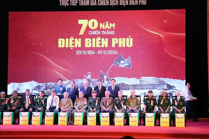 Tri ân chiến sỹ, thanh niên xung phong tham gia Chiến dịch Điện Biên Phủ- Ảnh 2. Tri ân chiến sỹ, thanh niên xung phong tham gia Chiến dịch Điện Biên Phủ- Ảnh 2.