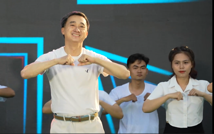 Thứ trưởng Bộ Y tế: Phong trào tập luyện lan tỏa mạnh mẽ trong cộng đồng sau mỗi chương trình Báo Sức khỏe và Đời sống phát động