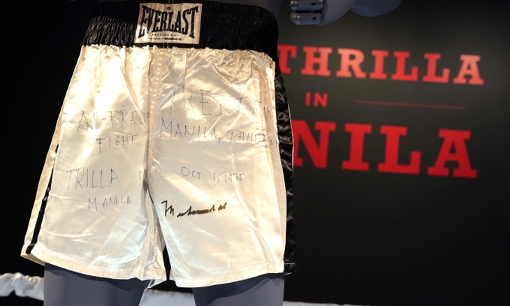Bán đấu giá trang phục thi đấu của võ sĩ huyền thoại Muhammad Ali- Ảnh 1.