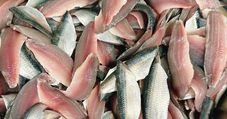 Loại "cá nhà nghèo" chỉ cho nhau bỗng dưng thành đặc sản, giá bán cả 100.000 đồng/kg, người thành phố sành ăn tranh mua