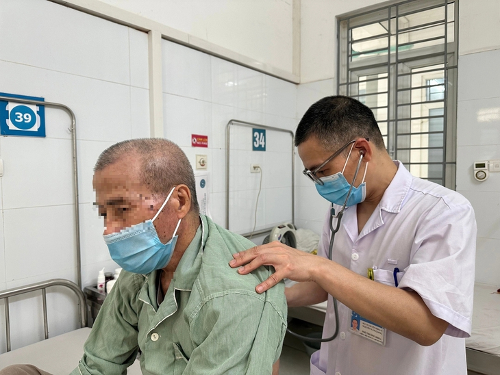 Ho 3 tháng đi khám phát hiện hạt hồng xiêm trong phế quản- Ảnh 4.