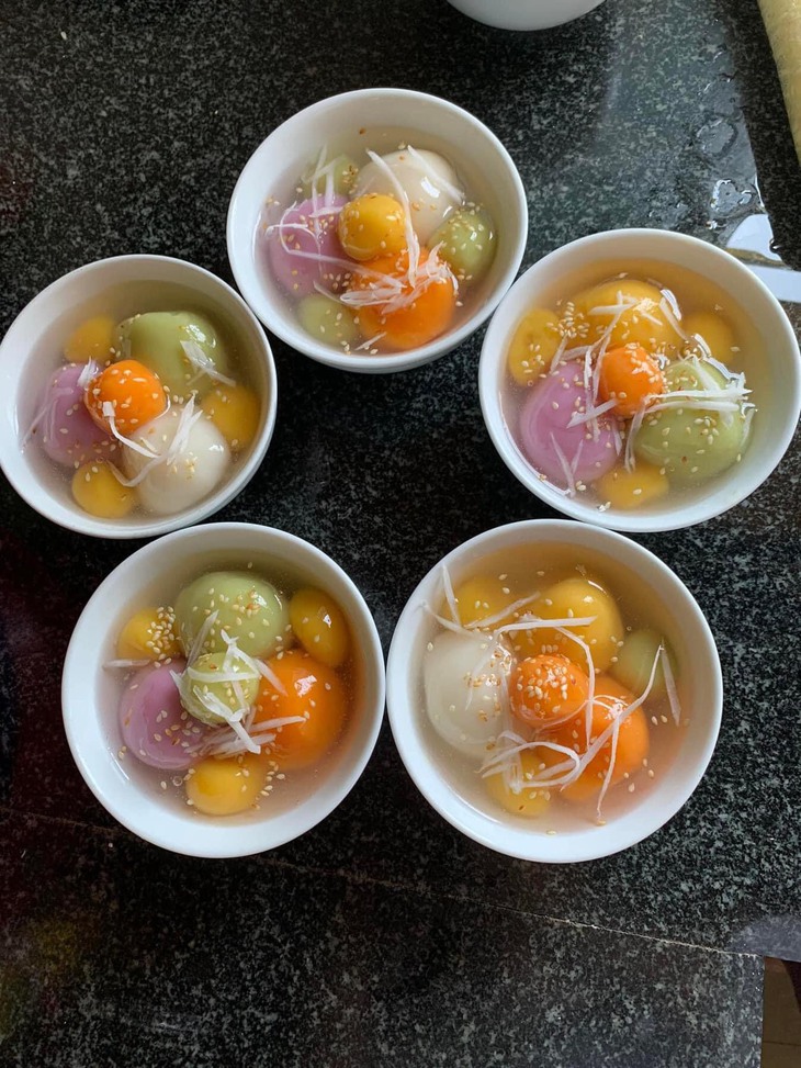 Cách làm bánh trôi bánh chay ngũ sắc ngày Tết Hàn thực- Ảnh 2. Cách làm bánh trôi bánh chay ngũ sắc ngày Tết Hàn thực- Ảnh 2.