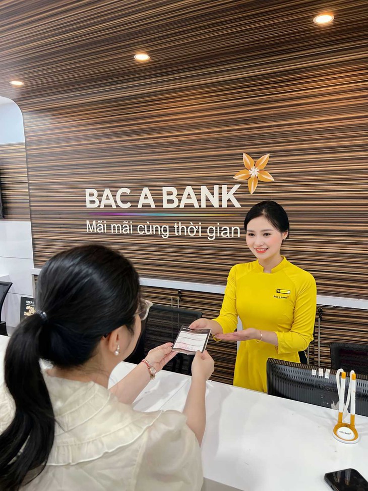 BAC A BANK được xếp hạng Tín nhiệm mức điểm "A-" với Triển vọng xếp hạng "Ổn định"- Ảnh 3. BAC A BANK được xếp hạng Tín nhiệm mức điểm "A-" với Triển vọng xếp hạng "Ổn định"- Ảnh 3.