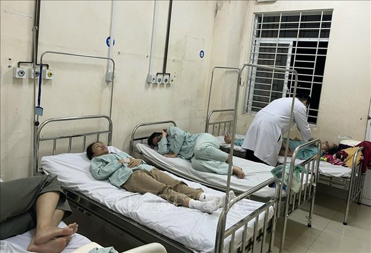 73 người nhập viện nghi ngộ độc thực phẩm sau khi ăn bánh mì