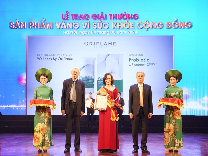 Wellness by Oriflame nhận giải thưởng "Sản Phẩm Vàng Vì Sức Khỏe Cộng Đồng 2024"- Ảnh 1.