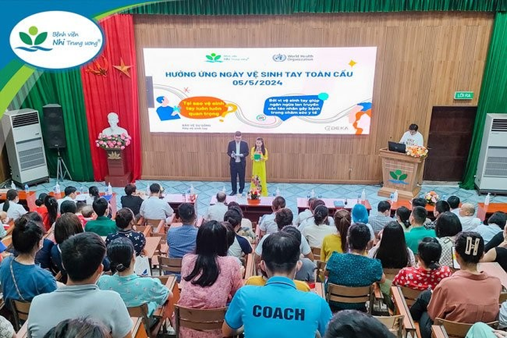 Bệnh viện Nhi TƯ hưởng ứng Ngày Vệ sinh tay toàn cầu 2024: Rửa tay phòng chống nhiễm khuẩn- Ảnh 2. Bệnh viện Nhi TƯ hưởng ứng Ngày Vệ sinh tay toàn cầu 2024: Rửa tay phòng chống nhiễm khuẩn- Ảnh 2.