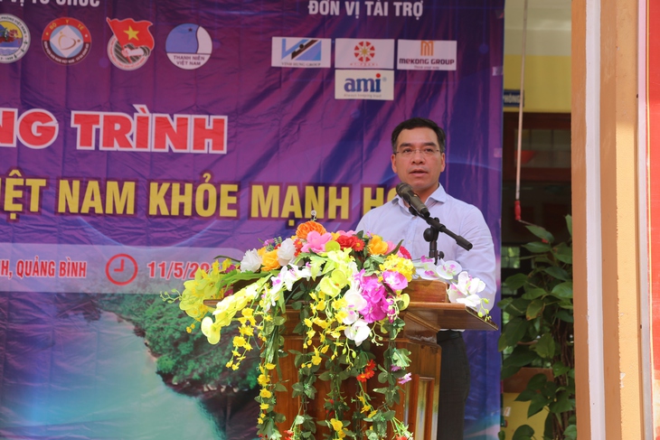 Tuổi trẻ ngành y tế khám bệnh, cấp phát thuốc miễn phí cho người dân quê hương Đại tướng Võ Nguyên Giáp- Ảnh 2.