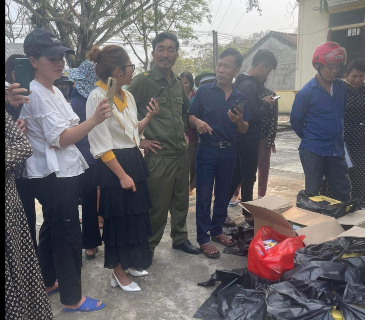 Cảnh báo các hội thảo "tri ân" người già về tận nhà văn hóa thôn lừa đảo- Ảnh 2.