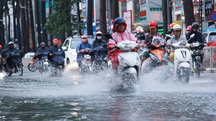 Miền Bắc mưa dông, duy trì trời mát trong nhiều ngày tới- Ảnh 2. Miền Bắc mưa dông, duy trì trời mát trong nhiều ngày tới- Ảnh 2.